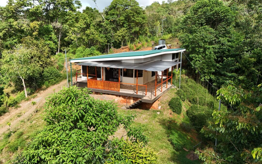 $ 298,000 USD – 3 Bedroom 2 Bathroom House in Miravalles #128